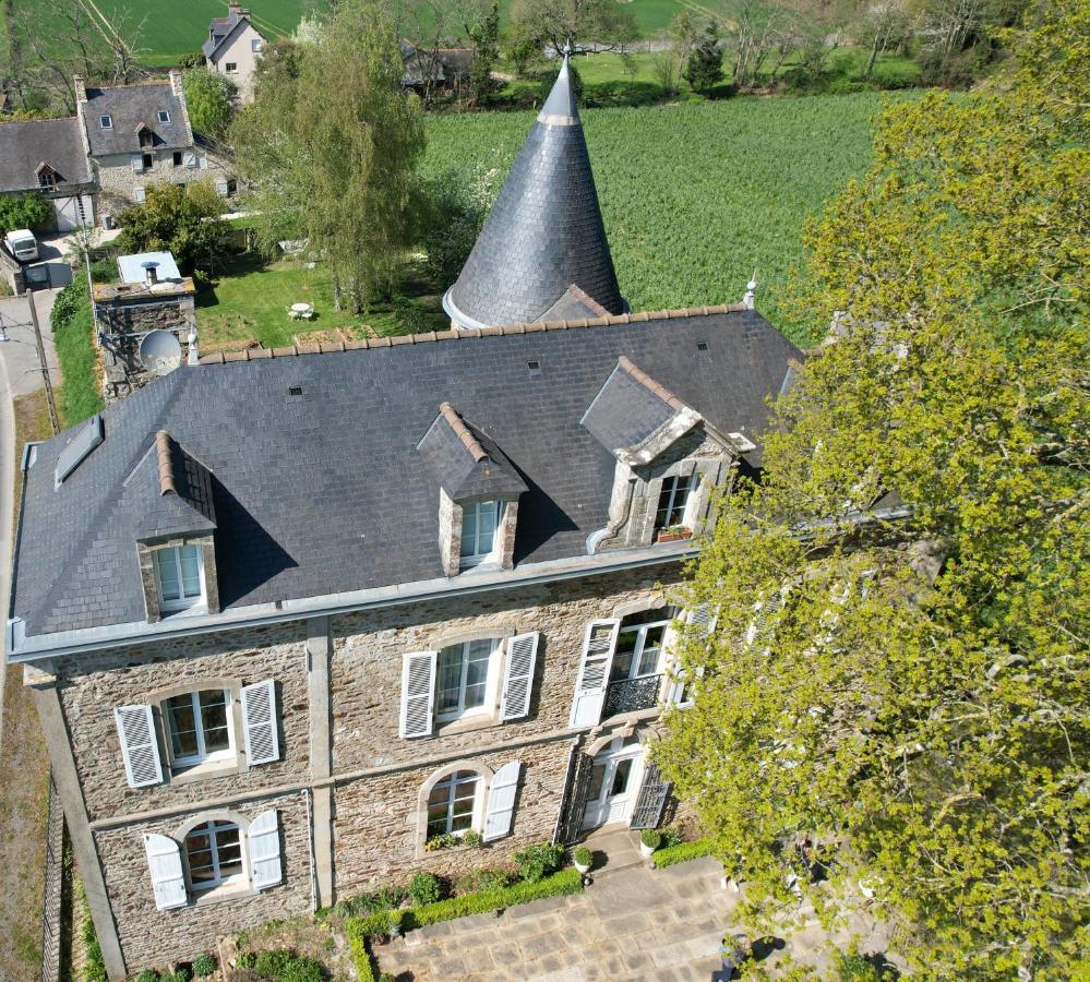 Le Manoir De La Bigotiere Bed and Breakfast Pleslin-Trigavou Exteriör bild